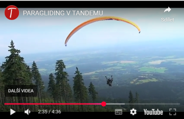 Redaktorka Trutnovinek si vyzkoušela paraglidingový tandemový let na vlastní kůži.
