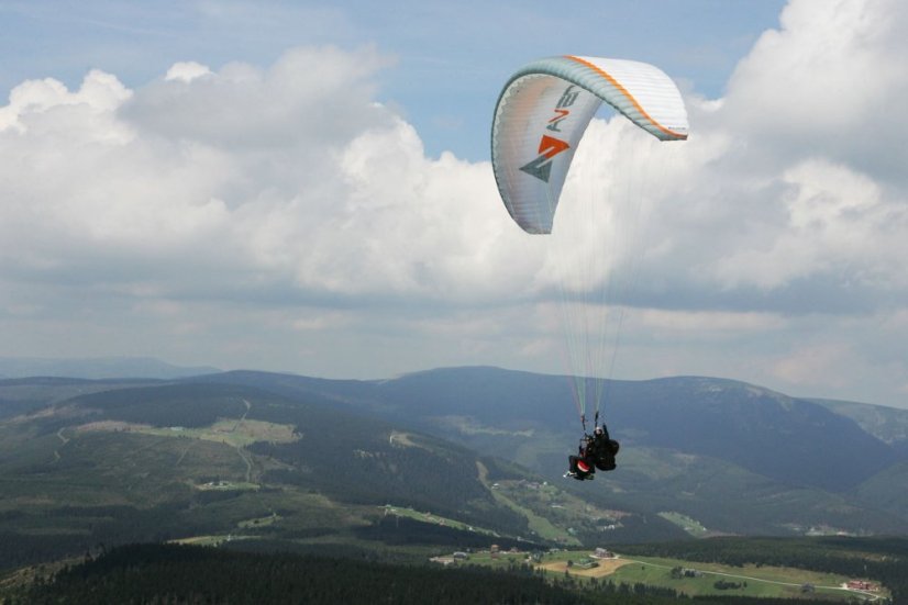 Paragliding tandem - Slet z Černé hory - Krkonoše