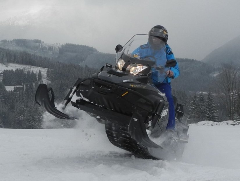 Jízda na sněžném skútru LYNX